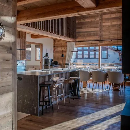 Le De L'aiguille Chalet Landry